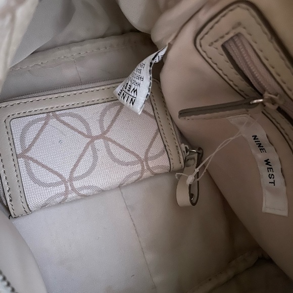 Nine West - Picture 2 of 12